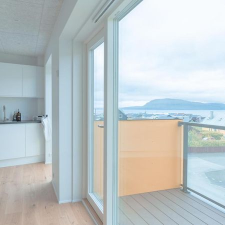 New / Stunning Sea View / Light / 3 Br Lejlighed Tórshavn Eksteriør billede