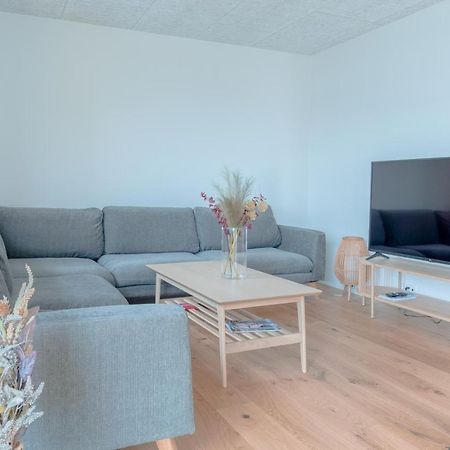 New / Stunning Sea View / Light / 3 Br Lejlighed Tórshavn Eksteriør billede