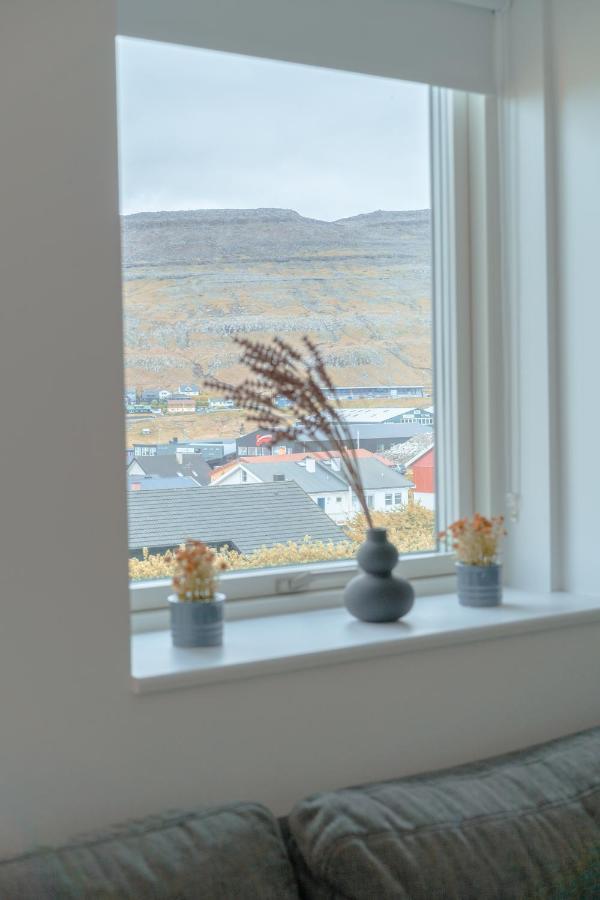 New / Stunning Sea View / Light / 3 Br Lejlighed Tórshavn Eksteriør billede