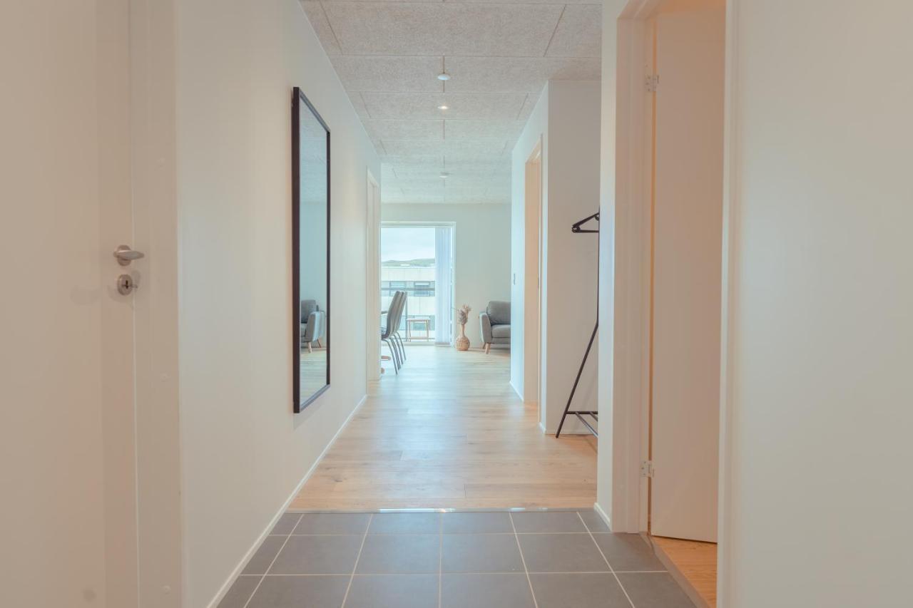 New / Stunning Sea View / Light / 3 Br Lejlighed Tórshavn Eksteriør billede